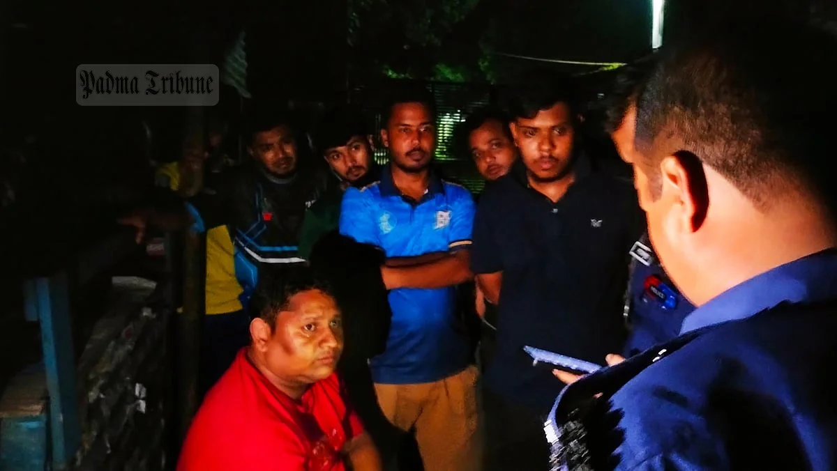 দিনাজপুরে ছাত্রলীগ নেতাকে আটকে মারধর ও চাঁদা দাবির অভিযোগ ছাত্রদলের বিরুদ্ধে